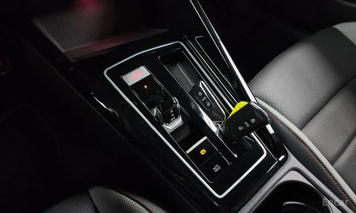 Фото 9 - Volkswagen Golf