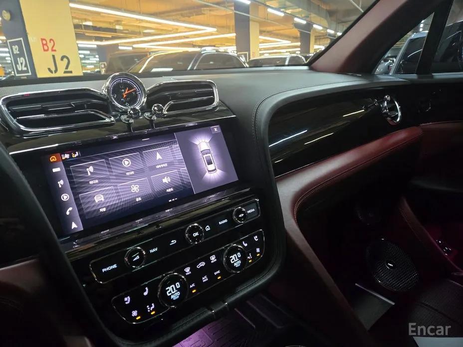 Фото 8 - Bentley Bentayga