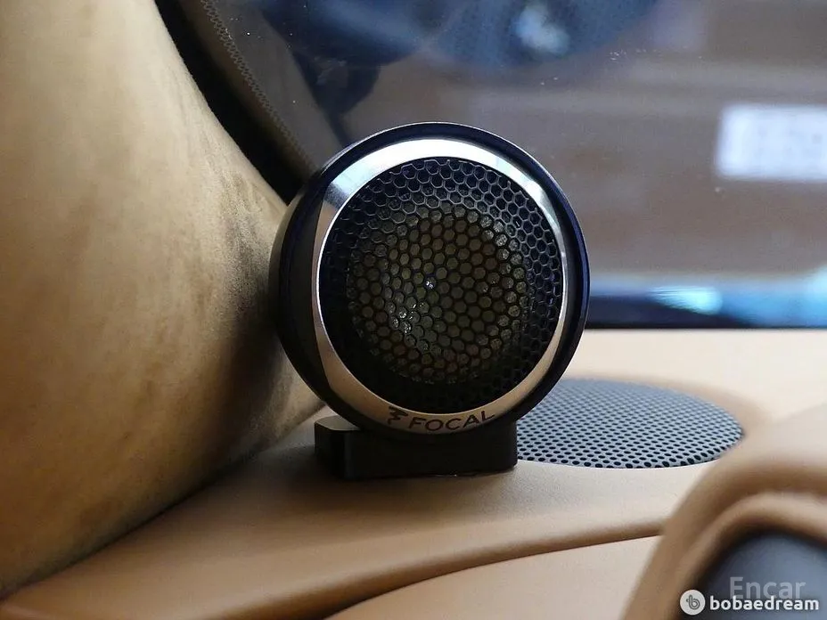 Фото 16 - Aston Martin Vantage