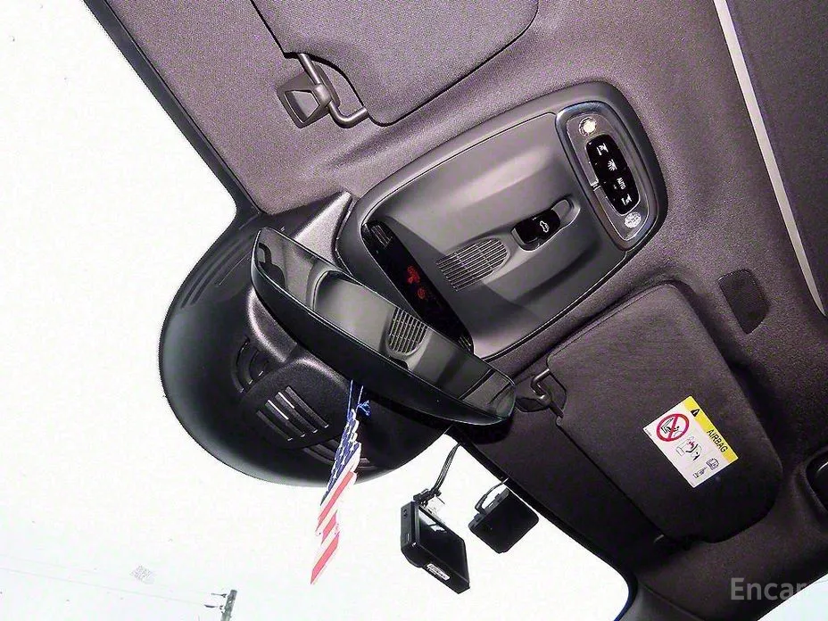 Фото 15 - Volvo S90