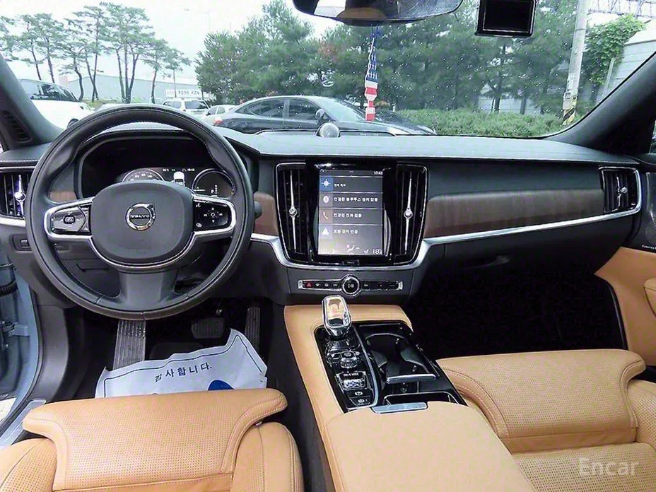 Фото 7 - Volvo S90