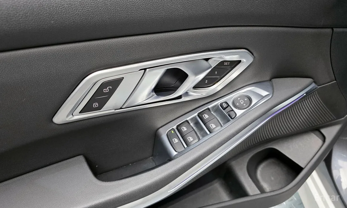 Фото 14 - BMW 3 Series