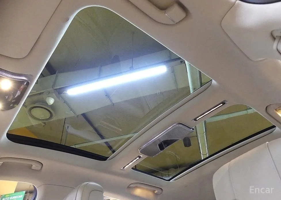 Фото 19 - Mercedes-Benz S-Class