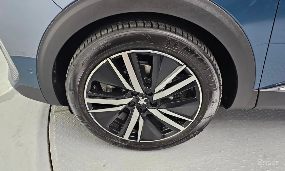 Фото 5 - Peugeot 3008