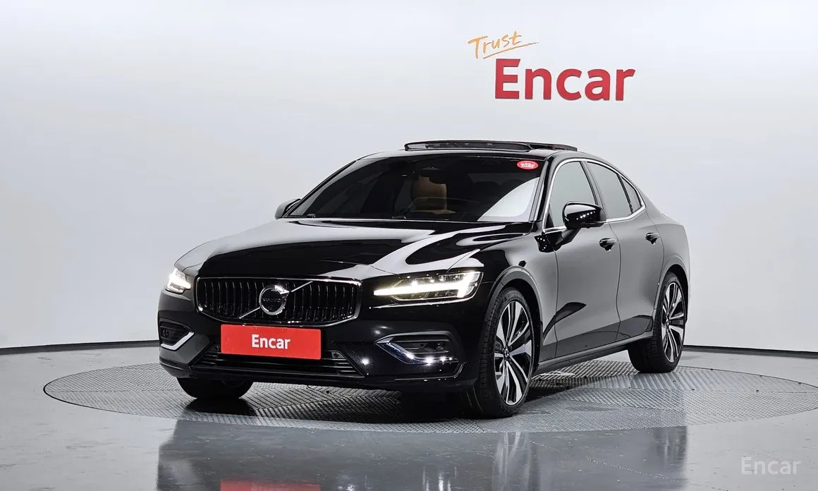 Фото 1 - Volvo S60