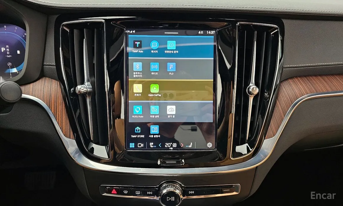 Фото 15 - Volvo S60