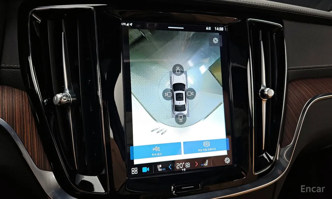 Фото 16 - Volvo S60