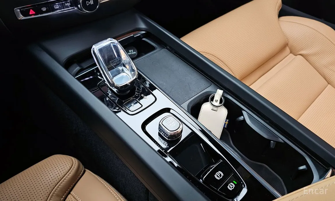 Фото 9 - Volvo S60