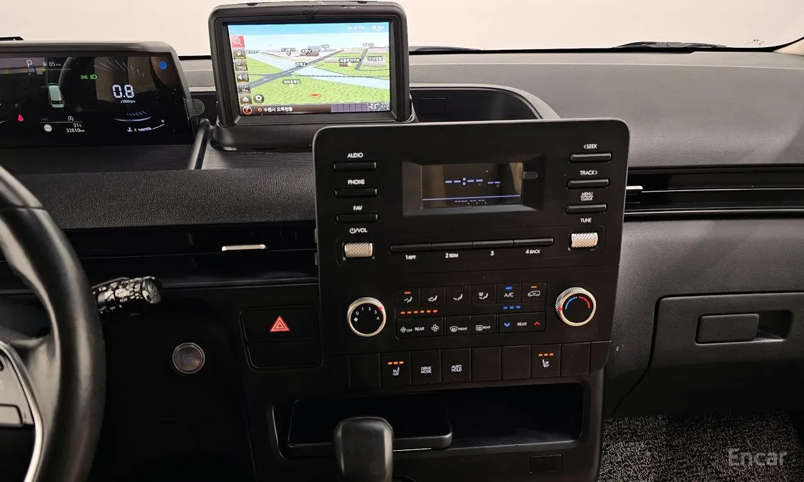 Фото 14 - Hyundai Staria