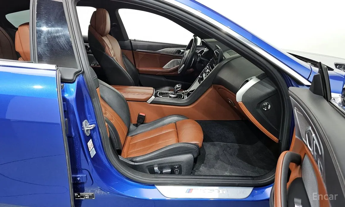 Фото 11 - BMW 8 Series