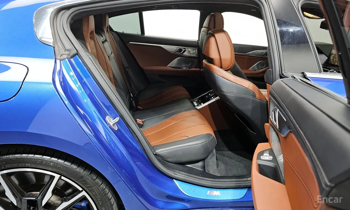 Фото 12 - BMW 8 Series