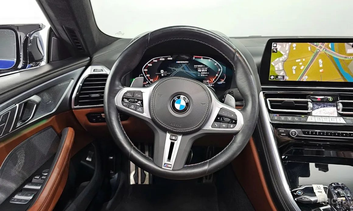 Фото 13 - BMW 8 Series