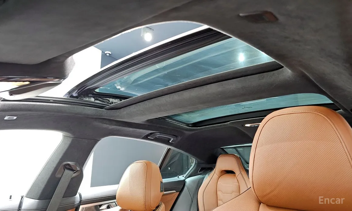 Фото 18 - BMW 8 Series