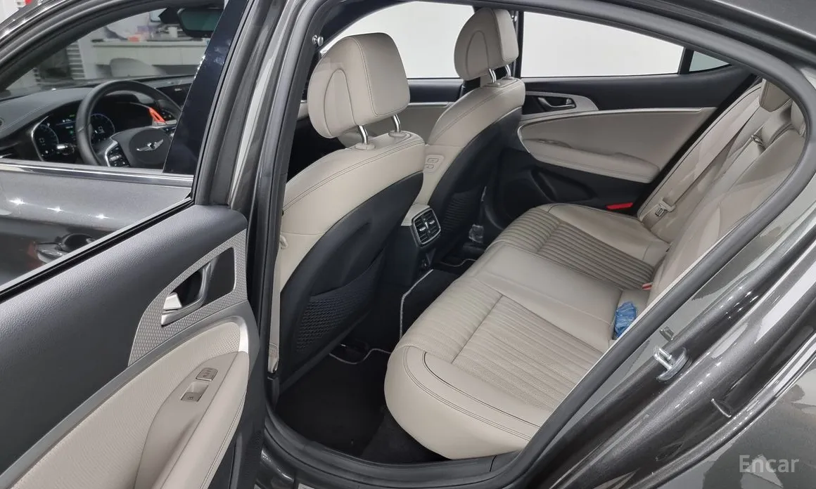 Genesis G70 2020 Gasoline 2.0T 2WD