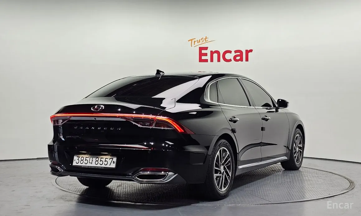 Фото 2 - Hyundai Grandeur