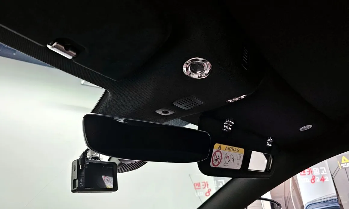 Фото 18 - Aston Martin Vantage