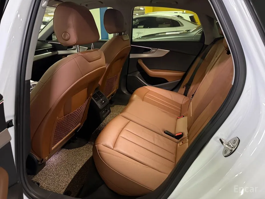 Фото 17 - Audi A4