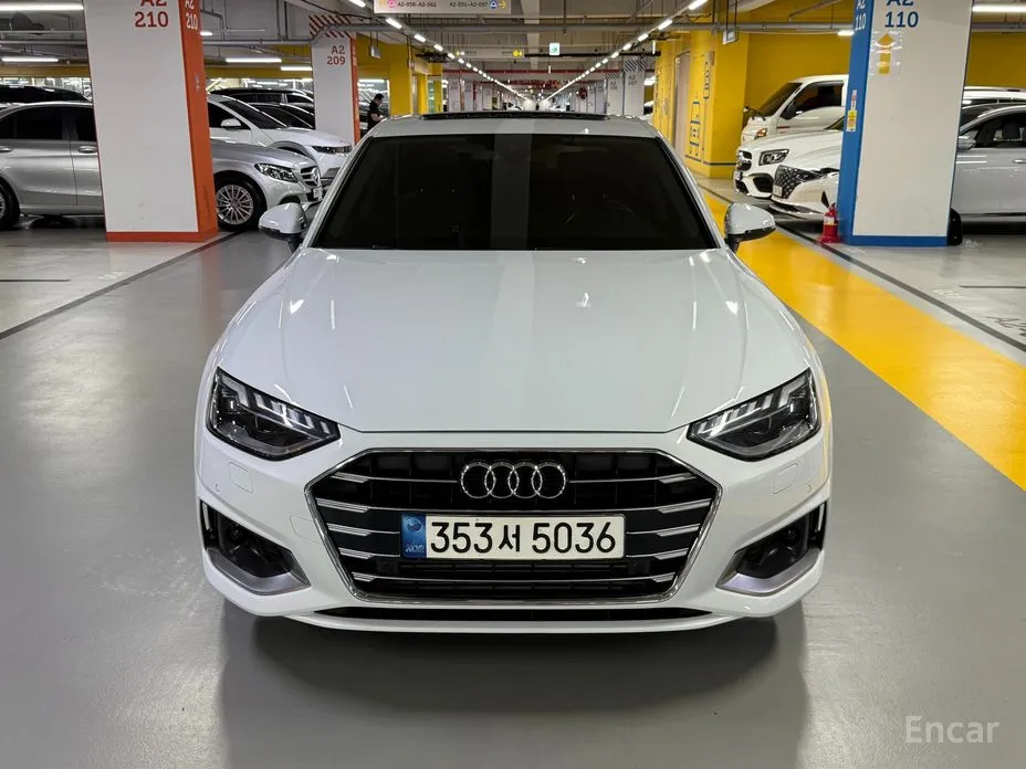 Фото 2 - Audi A4