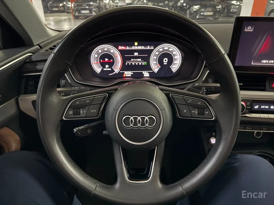 Фото 5 - Audi A4