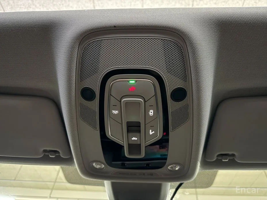 Фото 8 - Audi A4