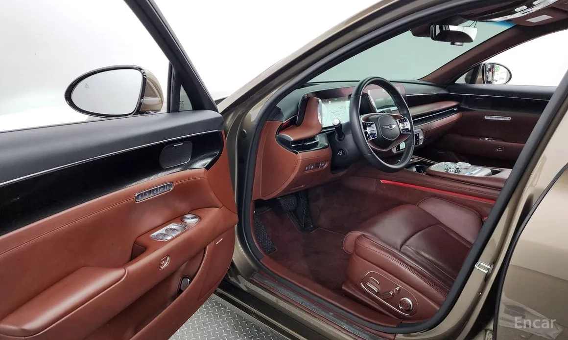 Фото 10 - Genesis G90