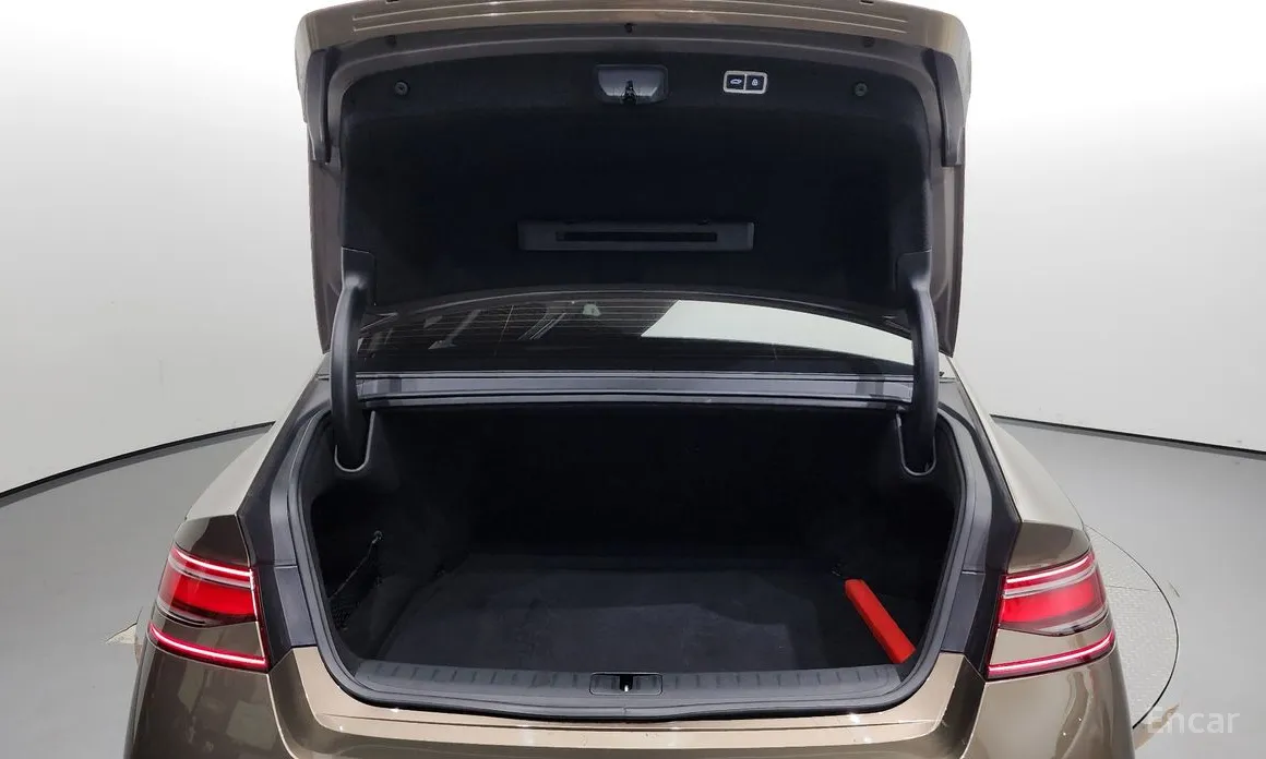 Фото 20 - Genesis G90