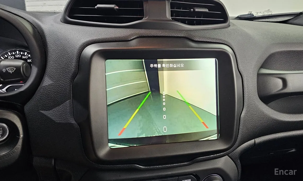 Фото 15 - Jeep Renegade