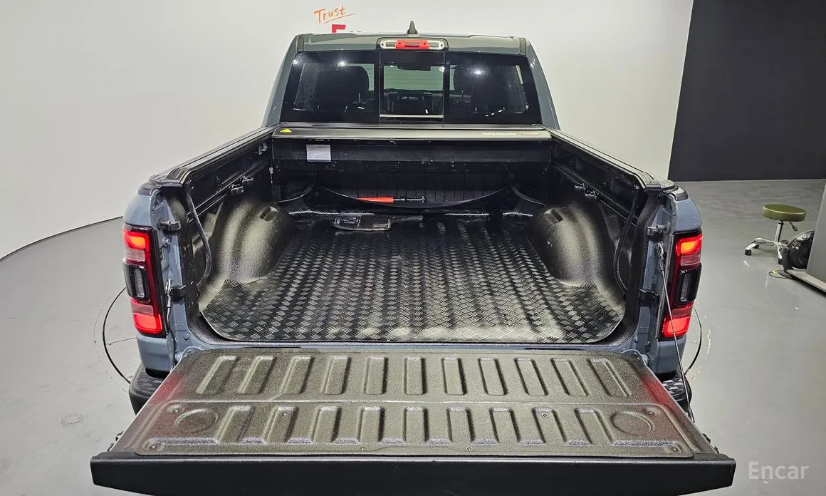 Фото 20 - Dodge Ram Pickup