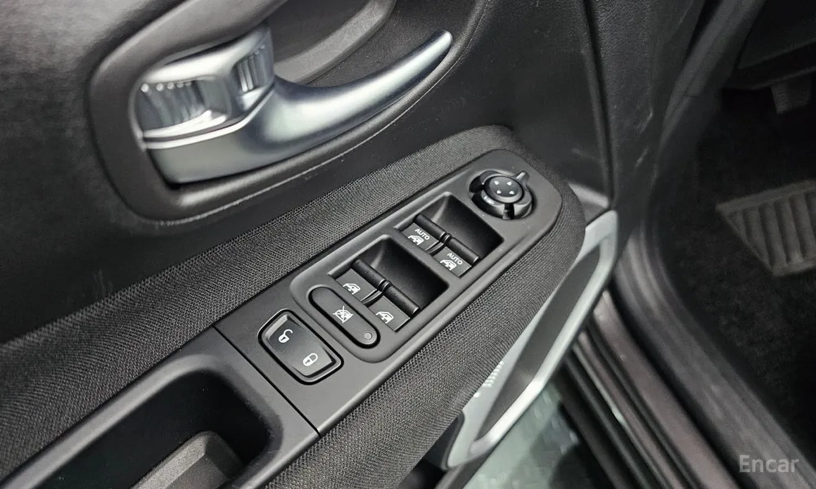 Фото 16 - Jeep Renegade