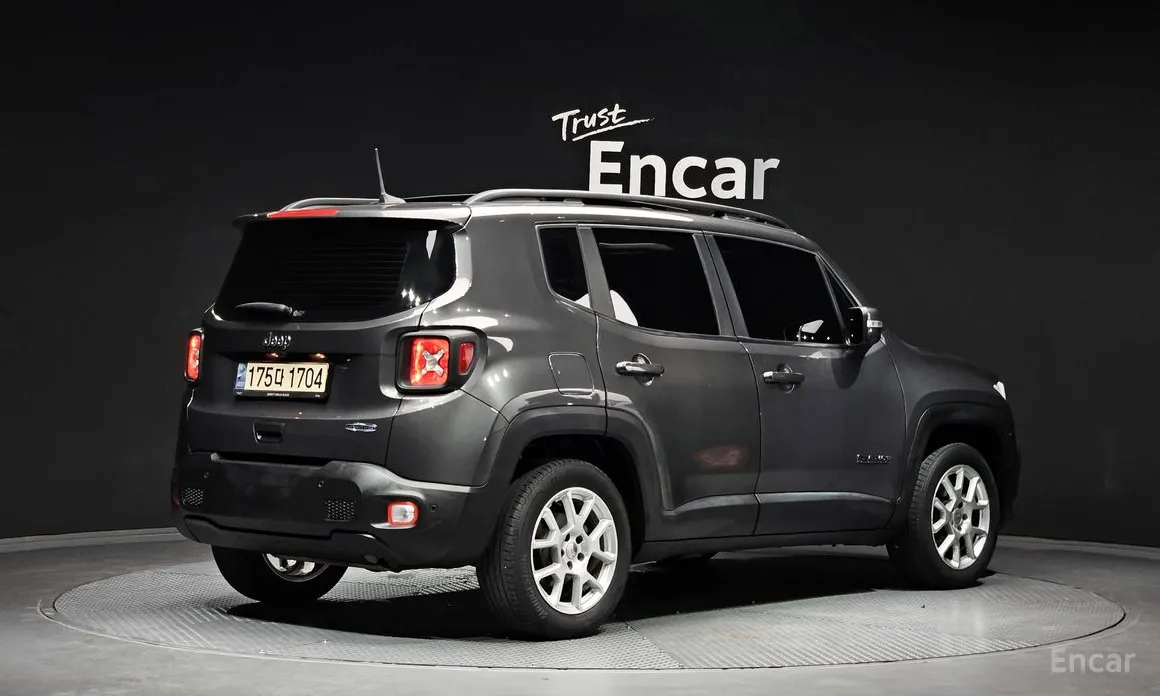 Фото 2 - Jeep Renegade