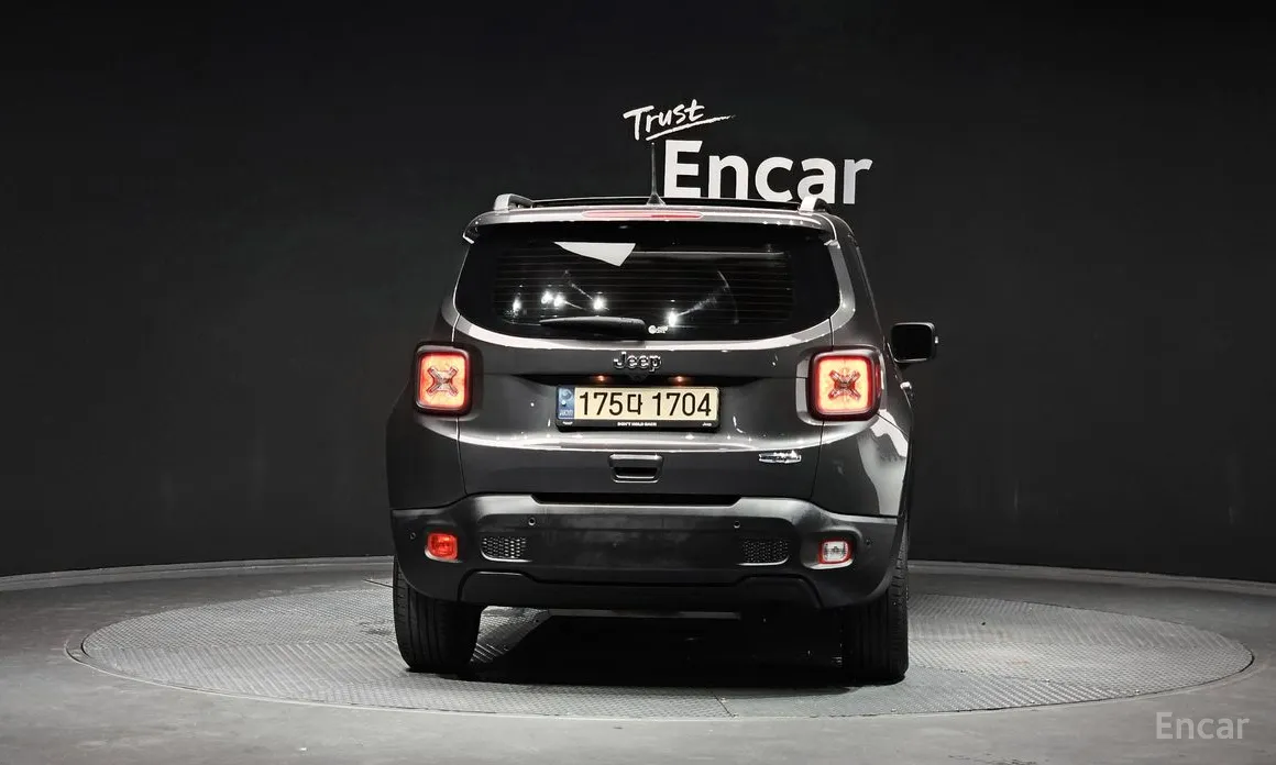 Фото 4 - Jeep Renegade