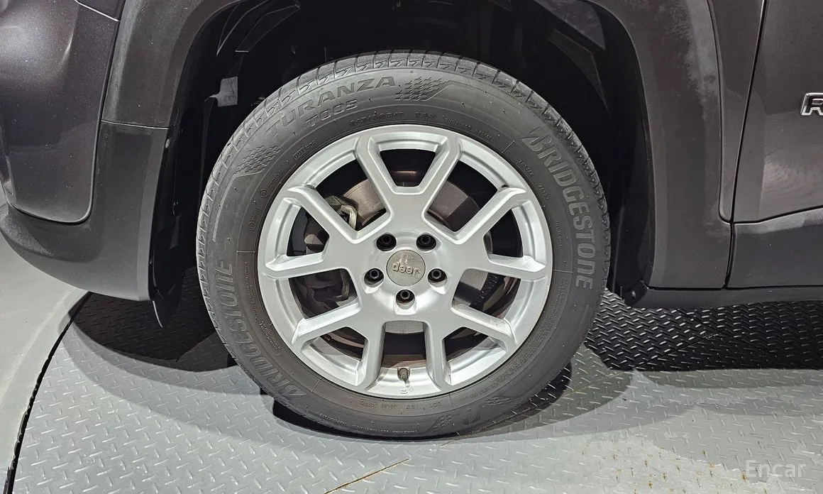 Фото 5 - Jeep Renegade