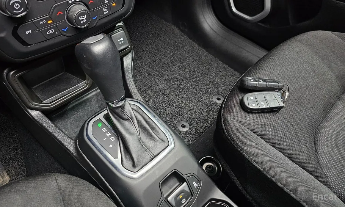 Фото 9 - Jeep Renegade