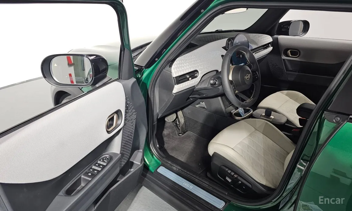 Фото 11 - Mini Cooper