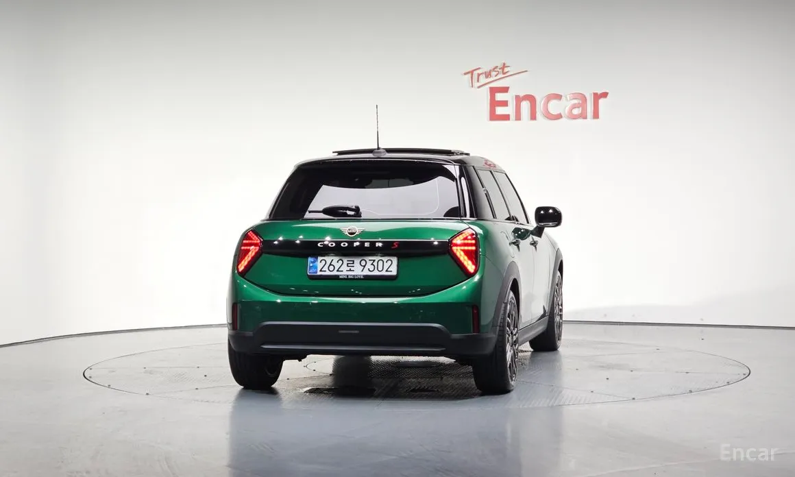 Фото 4 - Mini Cooper