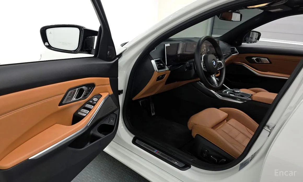 Photo 10 - BMW 3 Series