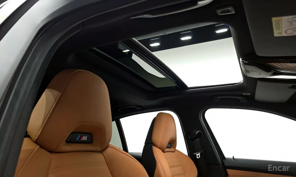 Photo 17 - BMW 3 Series