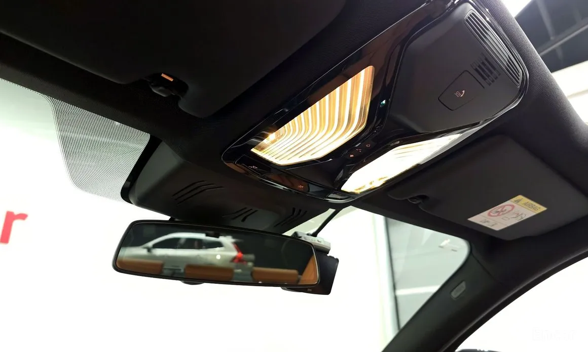 Photo 19 - BMW 3 Series