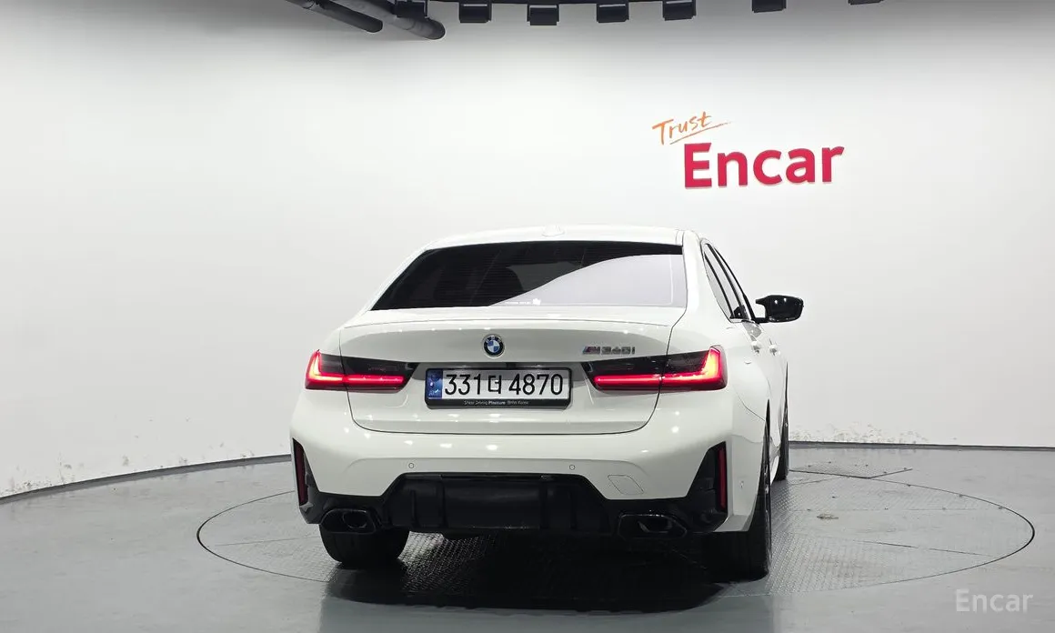 Photo 4 - BMW 3 Series