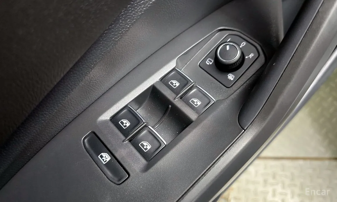 Photo 13 - Volkswagen Jetta