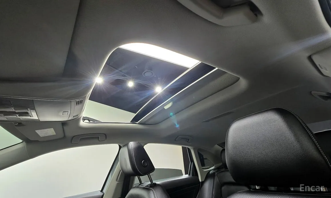 Photo 20 - Volkswagen Jetta