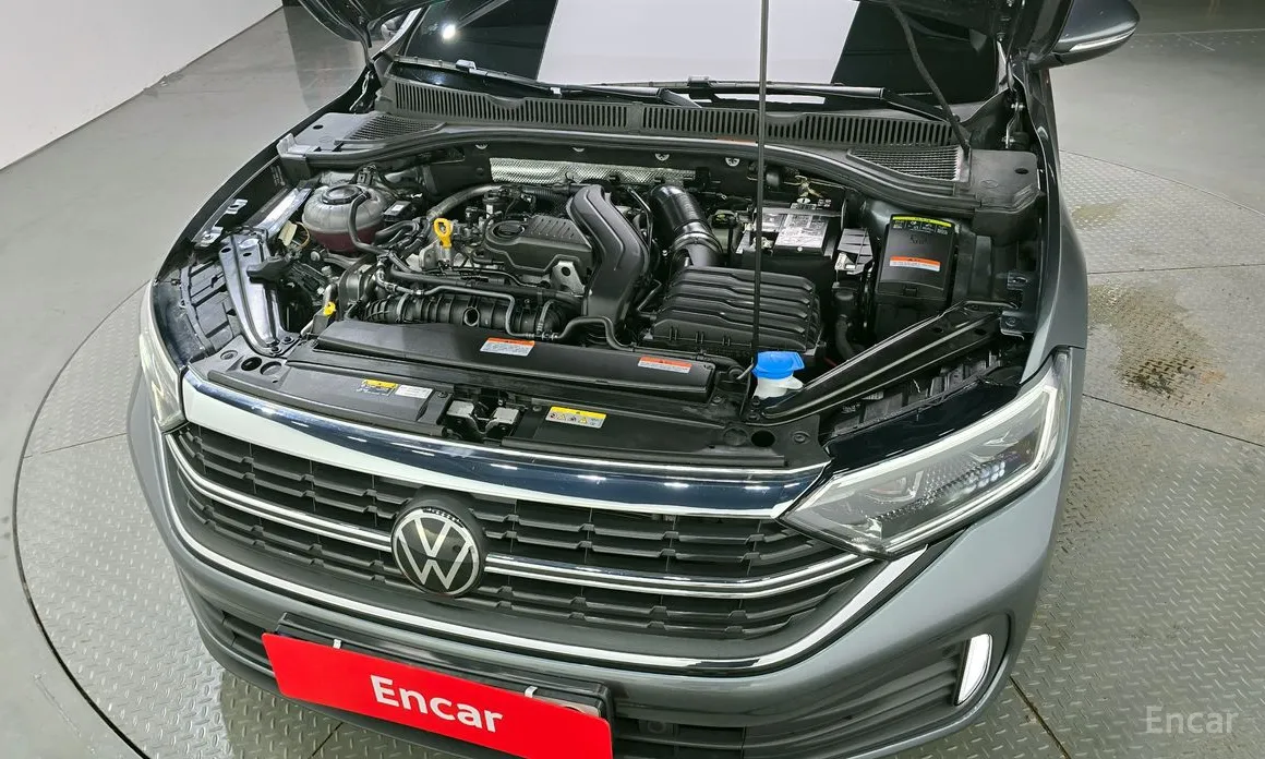 Photo 6 - Volkswagen Jetta