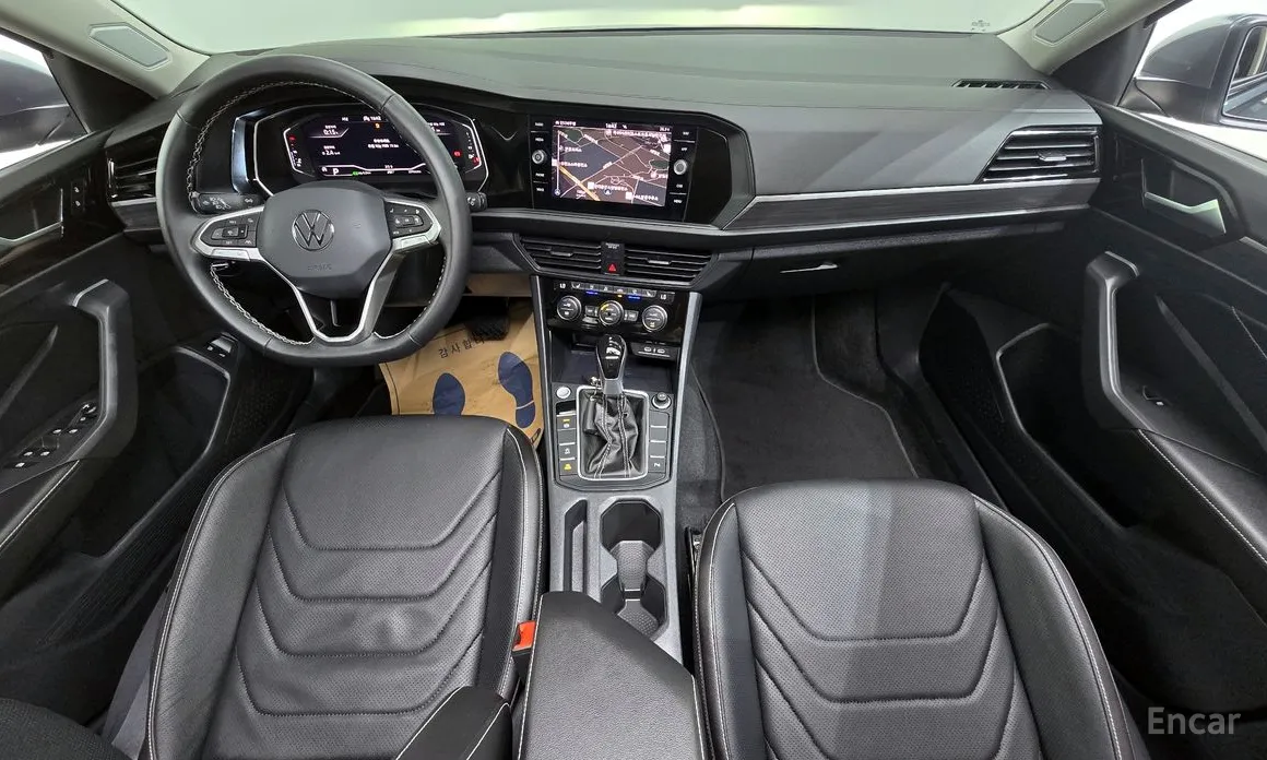 Photo 7 - Volkswagen Jetta