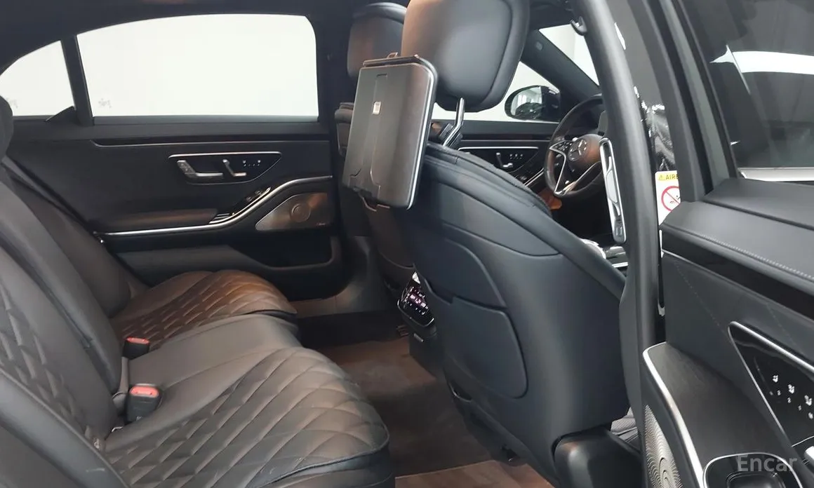 Фото 10 - Mercedes-Benz S-Class