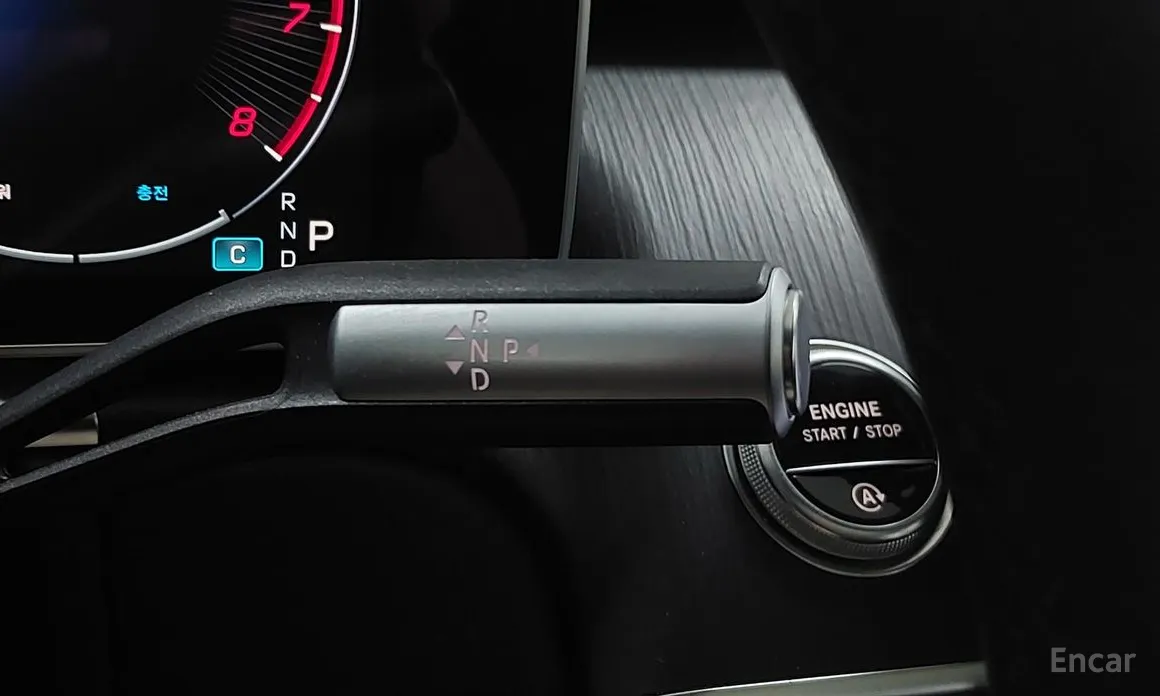 Фото 19 - Mercedes-Benz S-Class