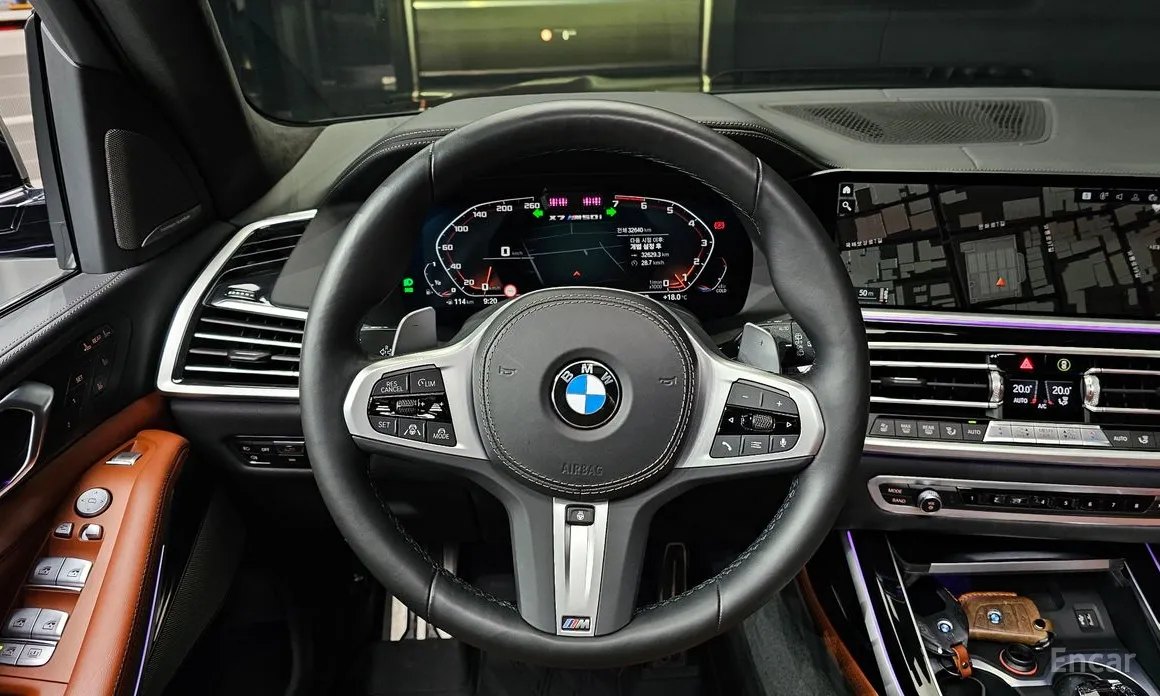 Фото 13 - BMW X7