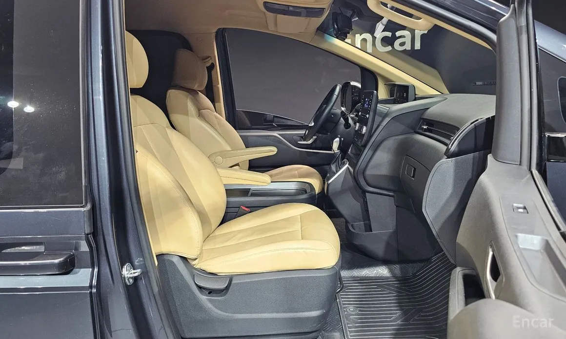 Фото 10 - Hyundai Staria