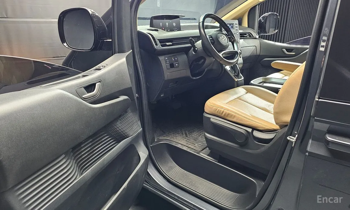 Фото 15 - Hyundai Staria