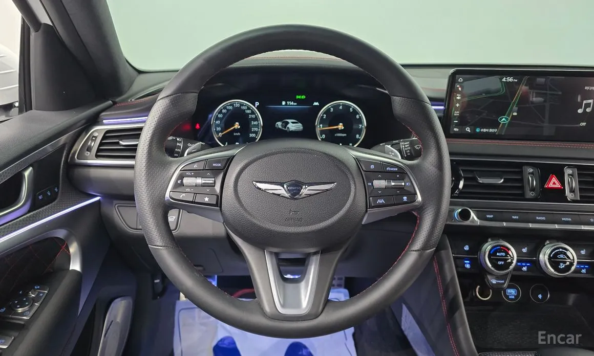 Фото 13 - Genesis G70