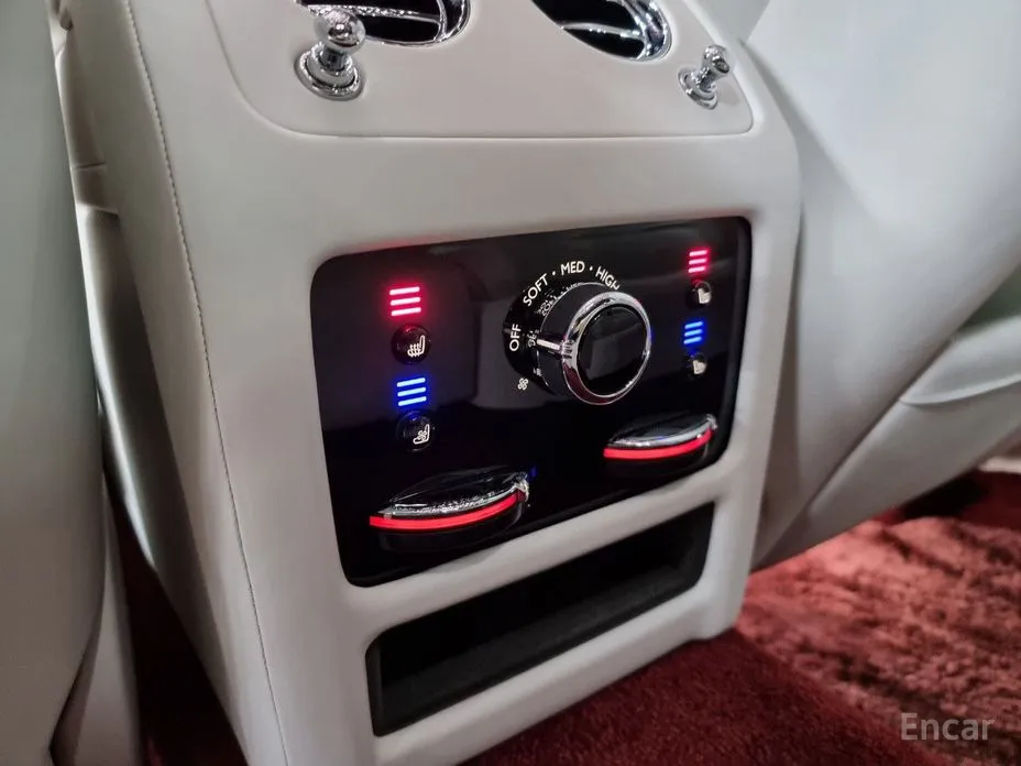 Фото 16 - Rolls-Royce Ghost